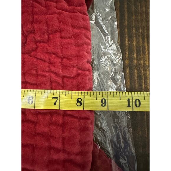 Pottery Barn Christmas velvet quilted boots set of 2 NWT - Picture 5 of 7